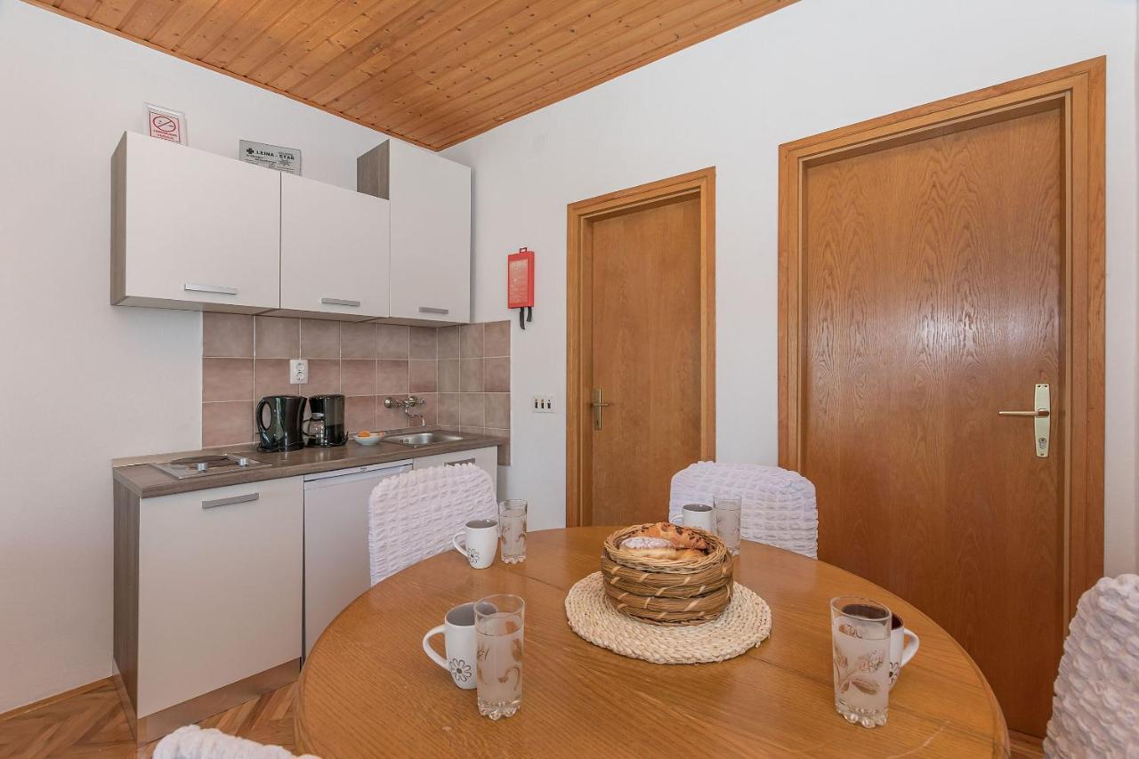 Apartments Clarus Mare Duće Kültér fotó